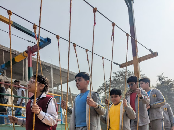 Adarsh World School Dwarka 011 4501 7923, 4501 7924  Outdoor Games